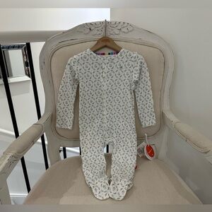 🦢 3~6 Mth Magnetic Me "Eloise" Organic Cotton Baby Footie NWT